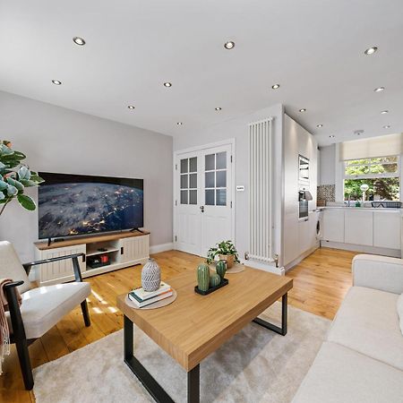 Hidden Gem In Central Location - Beautiful 2 Bed Londra Exterior foto